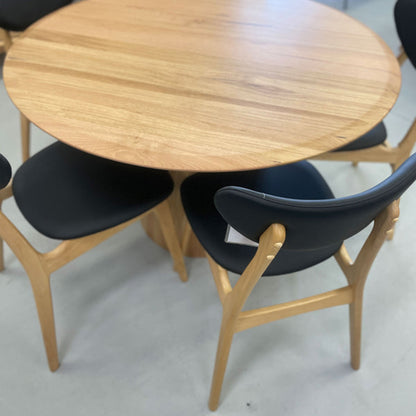 Falkland Chair Frame Black Seat PU Black