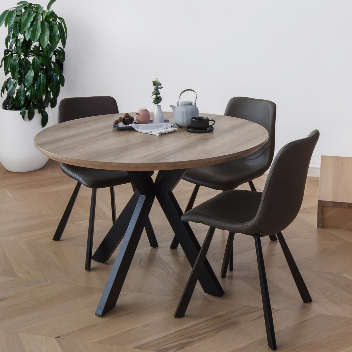 Atlas Dining Table